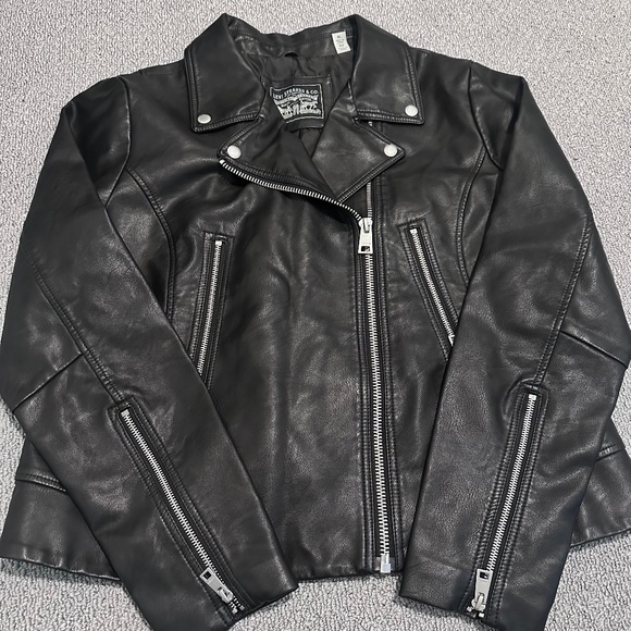 Levi's Jackets & Blazers - BRAND NEW WITH TAGS - Levi's Women's Asymmetrical Moto Jacket Black